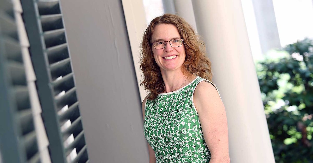 A portrait photo of Dr. Liz City, a senior lecturer on education at the Harvard Graduate School of Education and for Holdsworth’s Campus Leadership Program.
